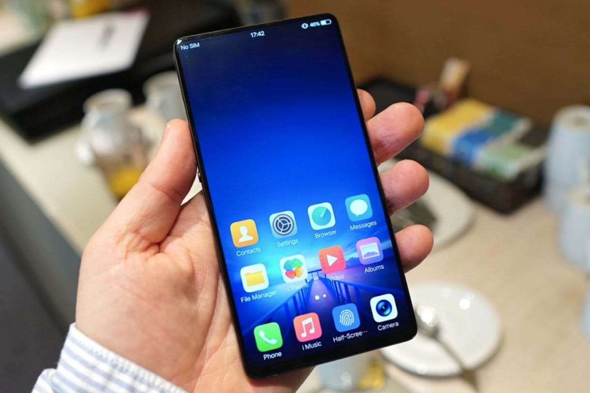 هاتف Lenovo Z5 Pro ... مواصفات وسعر موبايل لينوفو زد 5 برو صاحب التصميم المنزلق