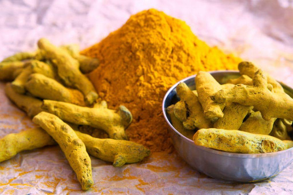 فوائد الكركم Turmeric للشعر و البشرة و الجسم مع أضراره