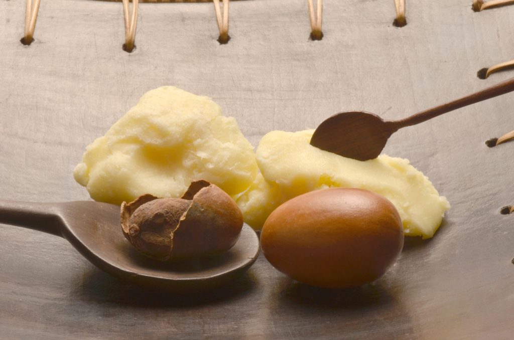 فوائد زبدة الشيا shea butter للشعر و البشرة و الجسم مع أضرارها